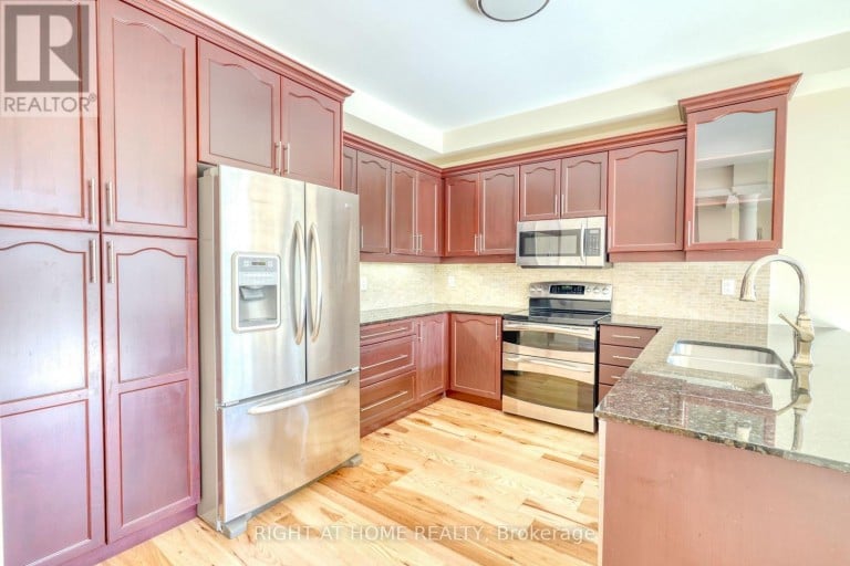 171 MAURIER BOULEVARD, Vaughan (Patterson), Ontario, L6A0V2