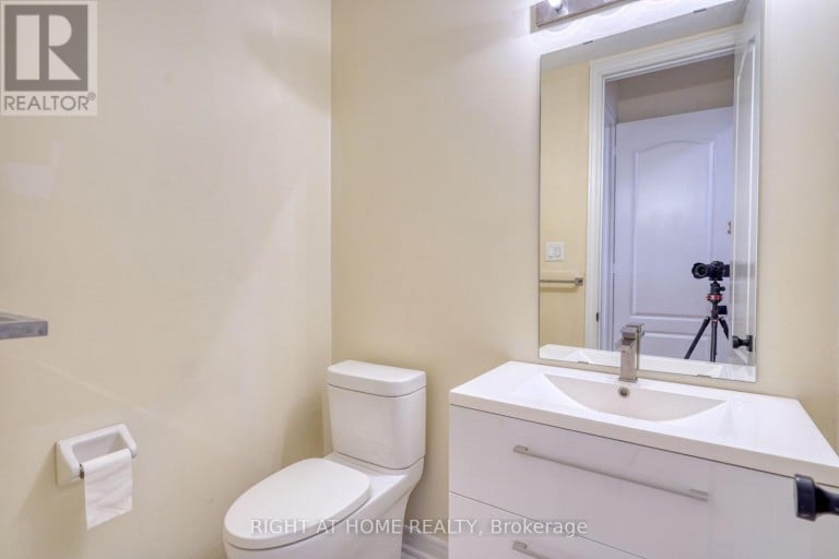 171 MAURIER BOULEVARD, Vaughan (Patterson), Ontario, L6A0V2