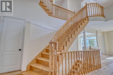 171 MAURIER BOULEVARD Vaughan (Patterson) Ontario photo 18