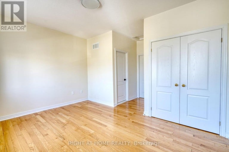 171 MAURIER BOULEVARD, Vaughan (Patterson), Ontario, L6A0V2