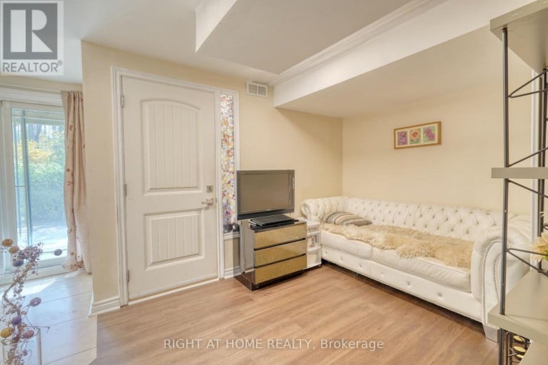 171 MAURIER BOULEVARD, Vaughan (Patterson), Ontario, L6A0V2