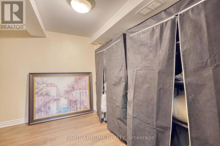 171 MAURIER BOULEVARD, Vaughan (Patterson), Ontario, L6A0V2