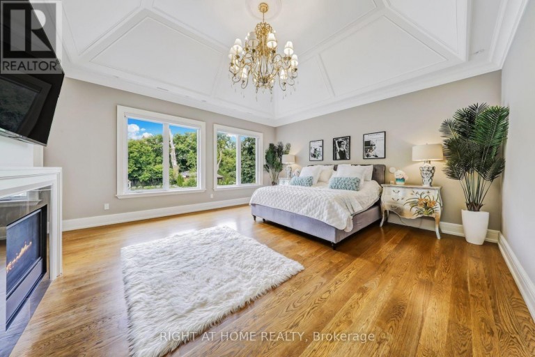 10 YONGEVIEW AVENUE, Richmond Hill (South Richvale), Ontario, L4C7A4