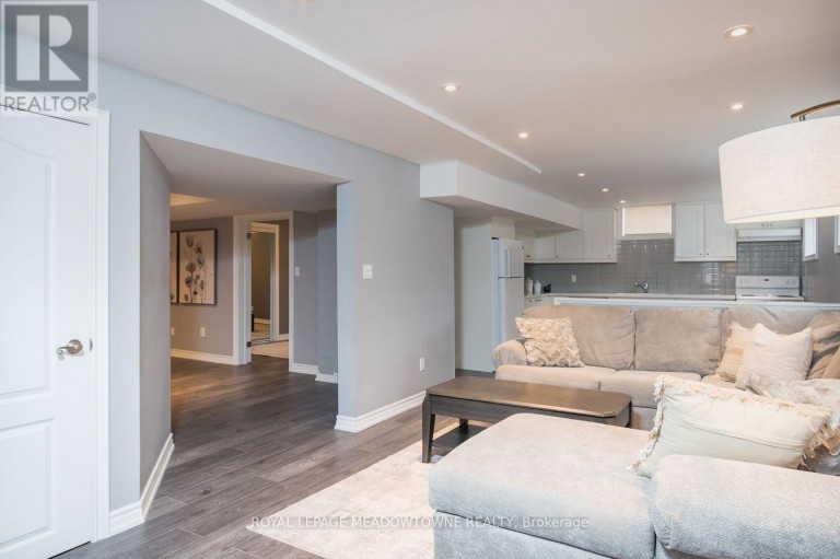 1624 ARTHURS WAY, Milton (BE Beaty), Ontario, L9T6C9