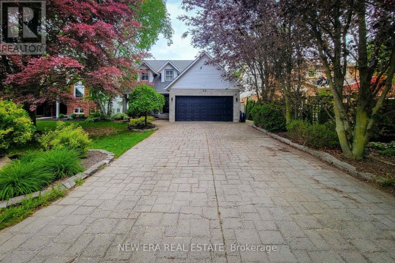 29 WOODSIDE SQUARE, Pelham (Fonthill), Ontario, L3E0M7