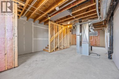 21522 Sheriff King Street SW Calgary Alberta photo 42