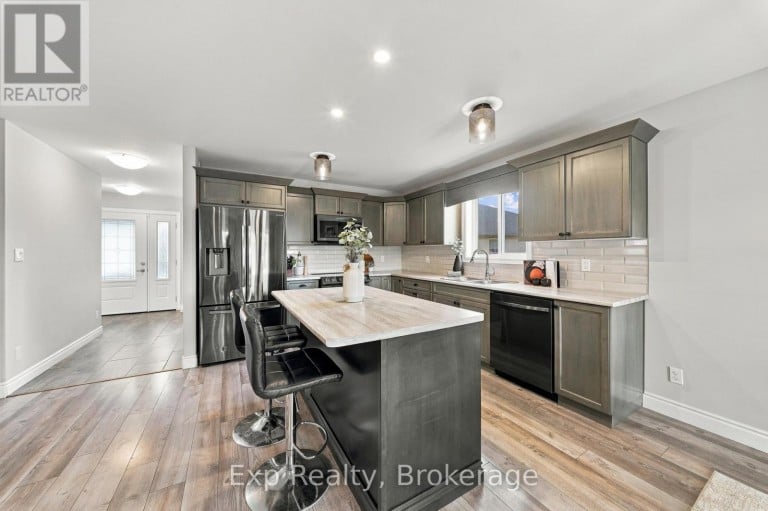 14 LEHTINEN CRESCENT, Belleville (Belleville Ward), Ontario, K8P4G5