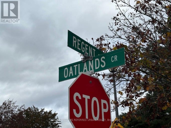 63 OATLANDS CRESCENT, Richmond Hill (Mill Pond), Ontario, L4C9P2