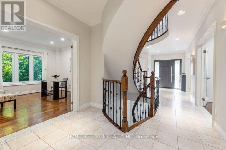 118 MAY AVENUE, Richmond Hill (North Richvale), Ontario, L4C3S6