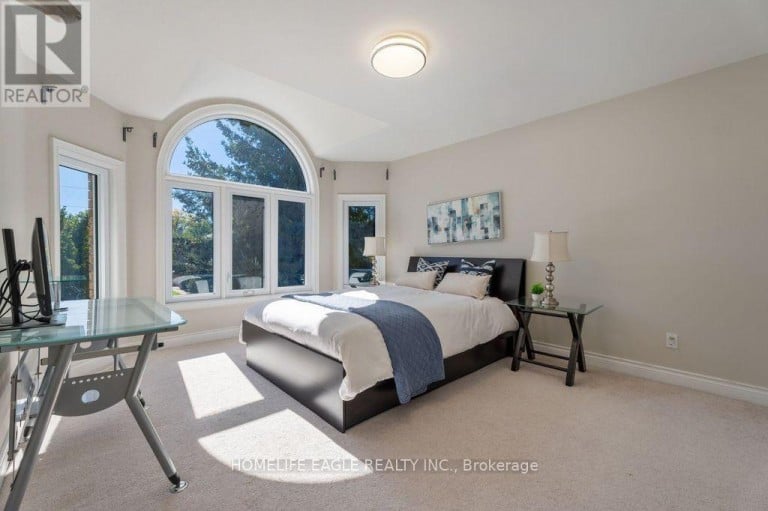 118 MAY AVENUE, Richmond Hill (North Richvale), Ontario, L4C3S6