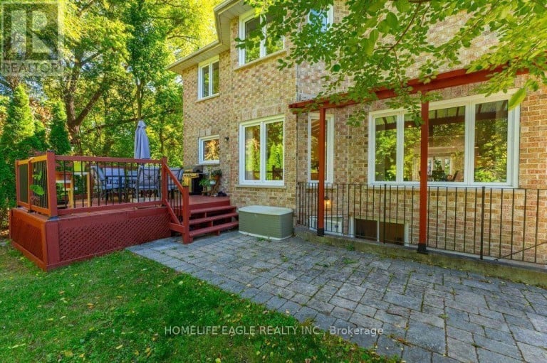 118 MAY AVENUE, Richmond Hill (North Richvale), Ontario, L4C3S6