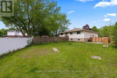 24 TARA CRESCENT Thorold (Confederation Heights) Ontario photo 33