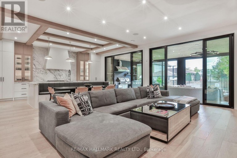 14 RISA BOULEVARD, Toronto (Yorkdale-Glen Park), Ontario, M6B1S3