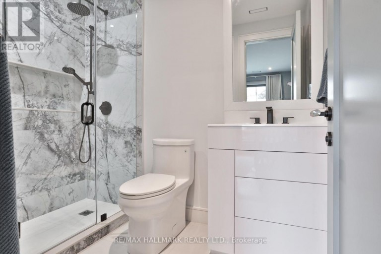14 RISA BOULEVARD, Toronto (Yorkdale-Glen Park), Ontario, M6B1S3
