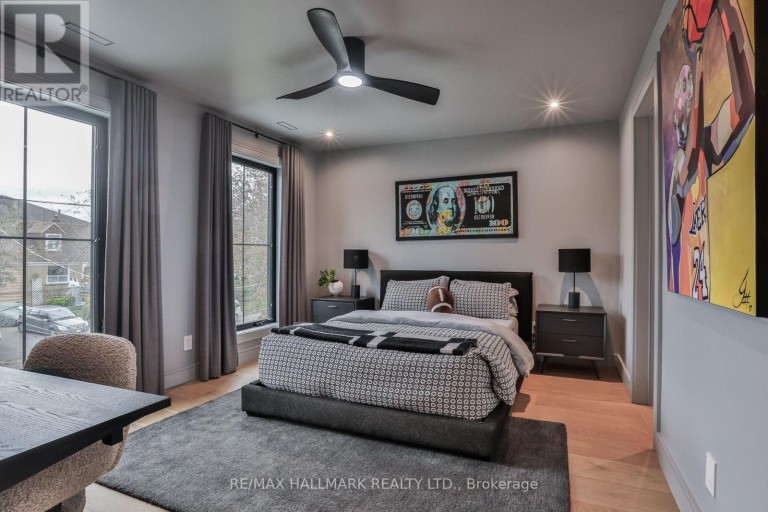 14 RISA BOULEVARD, Toronto (Yorkdale-Glen Park), Ontario, M6B1S3