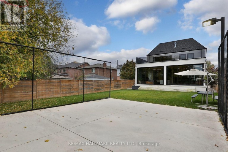 14 RISA BOULEVARD, Toronto (Yorkdale-Glen Park), Ontario, M6B1S3