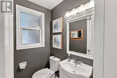 950 SWISS HEIGHTS Oshawa (Pinecrest) Ontario photo 19