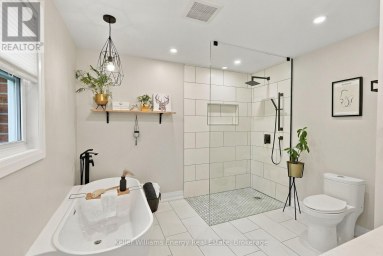 950 SWISS HEIGHTS Oshawa (Pinecrest) Ontario photo 26