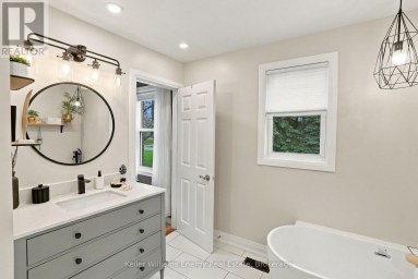 950 SWISS HEIGHTS Oshawa (Pinecrest) Ontario photo 27