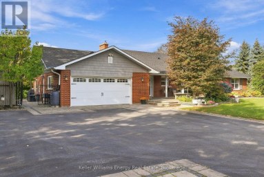 950 SWISS HEIGHTS Oshawa (Pinecrest) Ontario photo 3