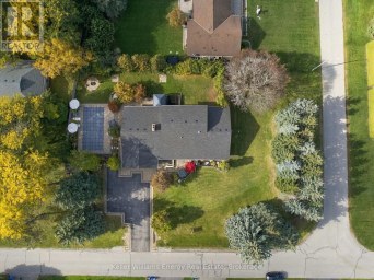 950 SWISS HEIGHTS Oshawa (Pinecrest) Ontario photo 4