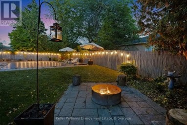 950 SWISS HEIGHTS Oshawa (Pinecrest) Ontario photo 42