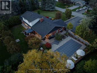 950 SWISS HEIGHTS Oshawa (Pinecrest) Ontario photo 45
