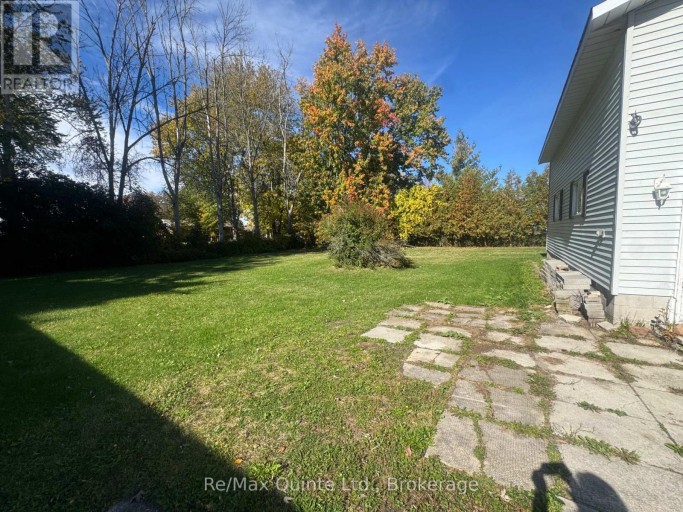 20 ROSS AVENUE, Quinte West (Murray Ward), Ontario, K8V0N4