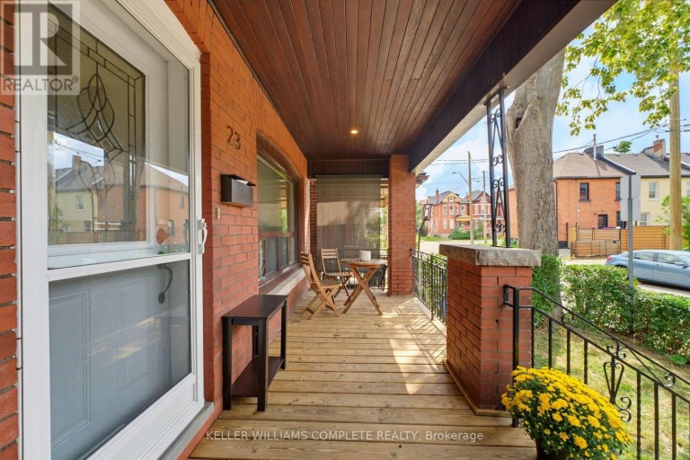 23 NIGHTINGALE STREET, Hamilton (Landsdale), Ontario, L8L1R5