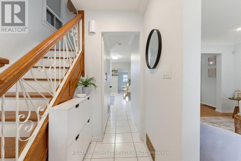 23 NIGHTINGALE STREET, Hamilton (Landsdale), Ontario, L8L1R5
