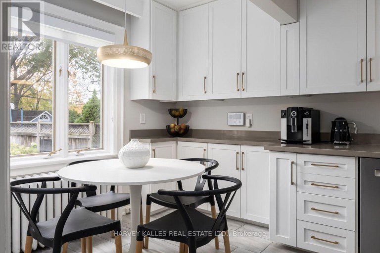 110 CHATSWORTH DRIVE, Toronto (Lawrence Park South), Ontario, M4R1R9