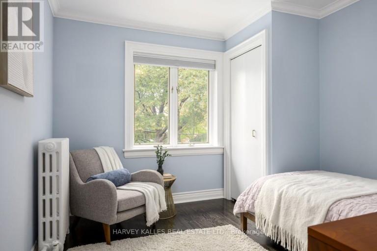 110 CHATSWORTH DRIVE, Toronto (Lawrence Park South), Ontario, M4R1R9