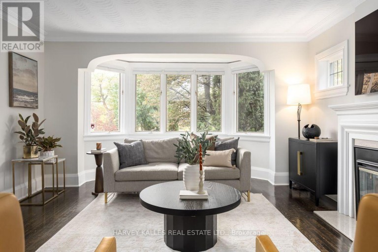 110 CHATSWORTH DRIVE, Toronto (Lawrence Park South), Ontario, M4R1R9