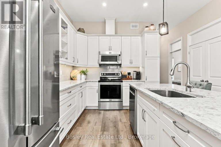 928 JOHN FAIRHURST BOULEVARD, Cobourg, Ontario, K9A0L1