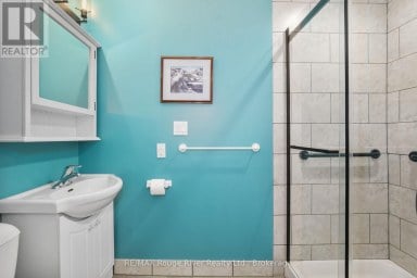 27 BUCK STREET Cobourg Ontario photo 11