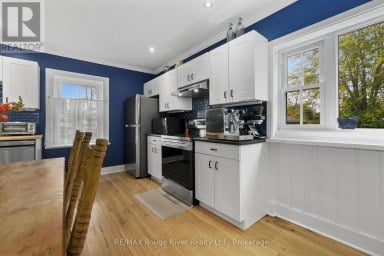 27 BUCK STREET Cobourg Ontario photo 15