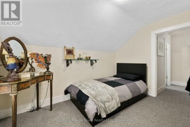 27 BUCK STREET Cobourg Ontario photo 23