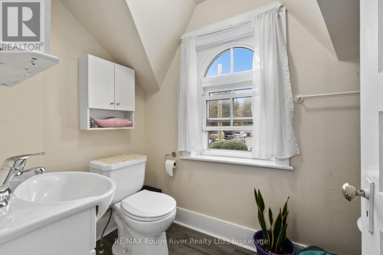 27 BUCK STREET, Cobourg, Ontario, K9A2L1