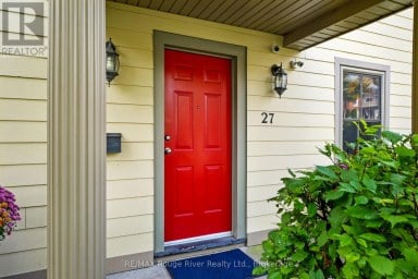 27 BUCK STREET Cobourg Ontario photo 3