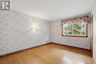 64 ELIZABETH CRESCENT Belleville (Belleville Ward) Ontario photo 10
