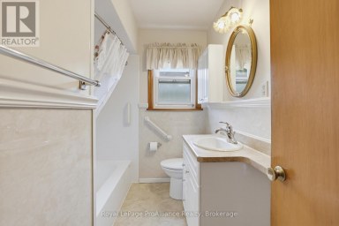 64 ELIZABETH CRESCENT Belleville (Belleville Ward) Ontario photo 15