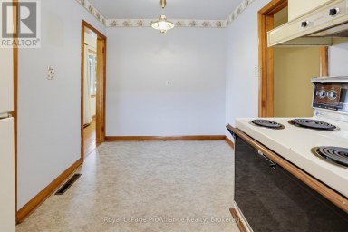 64 ELIZABETH CRESCENT Belleville (Belleville Ward) Ontario photo 19