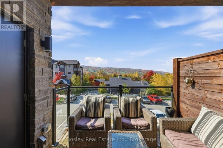 303 - 12 BECKWITH LANE, Blue Mountains, Ontario, L9Y0A4