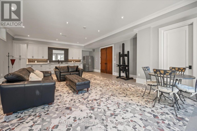 48 MAPLE GROVE AVENUE N, Richmond Hill (Oak Ridges), Ontario, L4E2V5