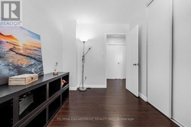19 - 6650 FALCONER DRIVE Mississauga (Streetsville) Ontario photo 15