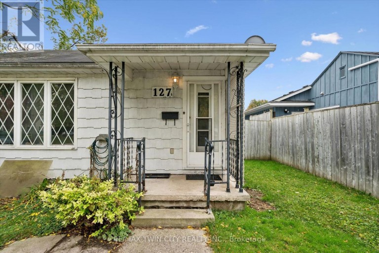 127 SPADINA ROAD E, Kitchener, Ontario, N2M3X5
