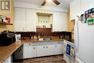 11368 HWY 62 Centre Hastings Ontario photo 5