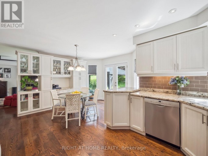 100 CARLYLE CRESCENT, Aurora (Aurora Highlands), Ontario, L4G6P7