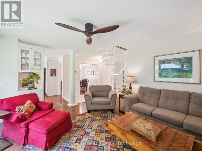 100 CARLYLE CRESCENT, Aurora (Aurora Highlands), Ontario, L4G6P7