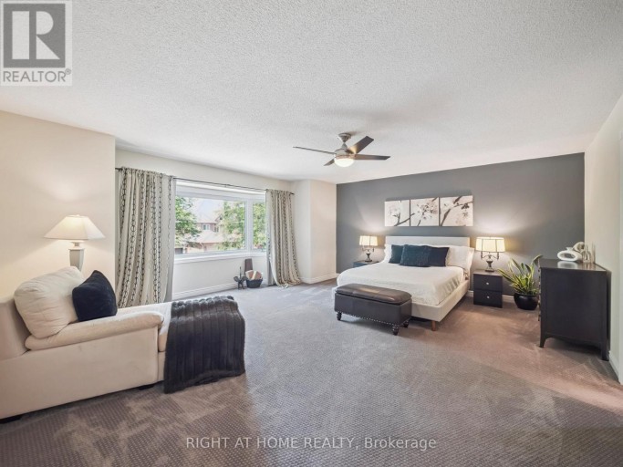 100 CARLYLE CRESCENT, Aurora (Aurora Highlands), Ontario, L4G6P7